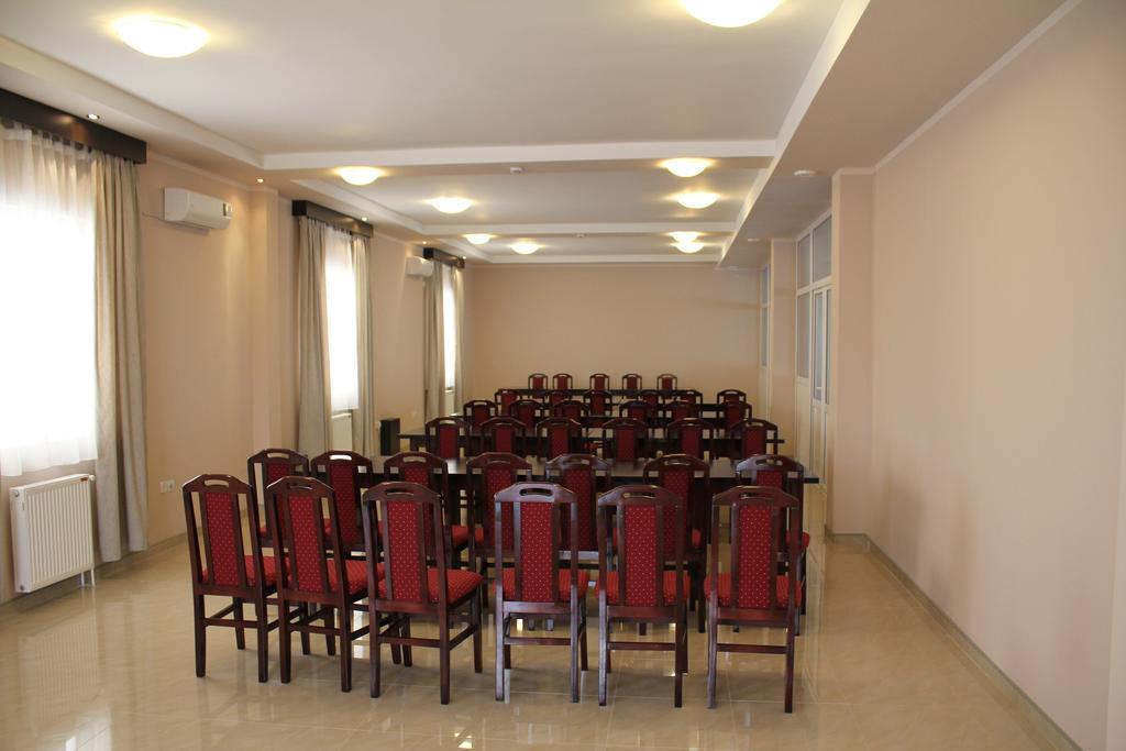 Hotel Feniks Požarevac Exteriér fotografie