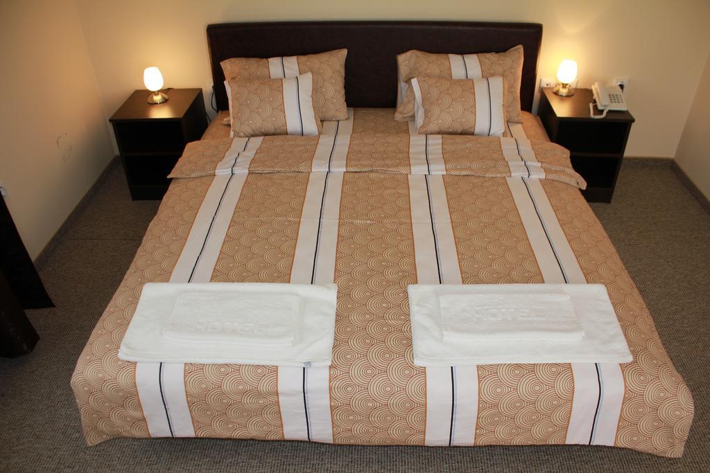 Hotel Feniks Požarevac Pokoj fotografie